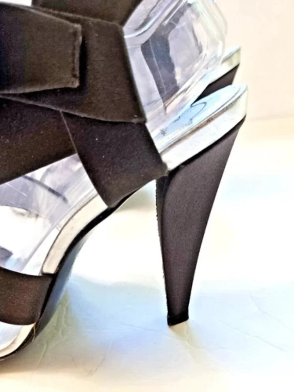 Roger Vivier Dark Choc Brown Satin Heeled Strappy Sandals Size EU 39.5 US 9.5